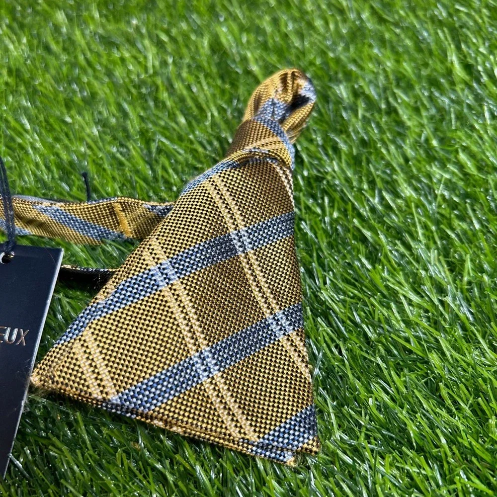 Cremieux Plaid Bow Tie Mens One Size Gold Blue Silk Adjustable Self Tie NWT